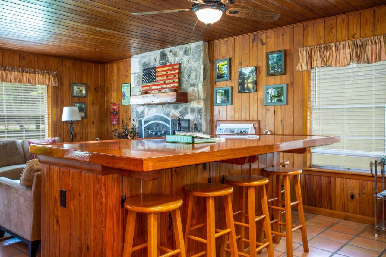 River Ridge Bandera Cabin Экстерьер фото