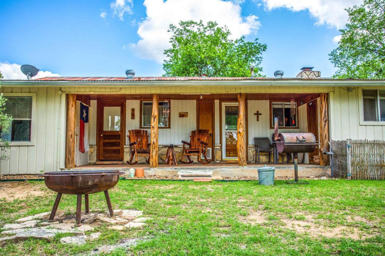 River Ridge Bandera Cabin Экстерьер фото